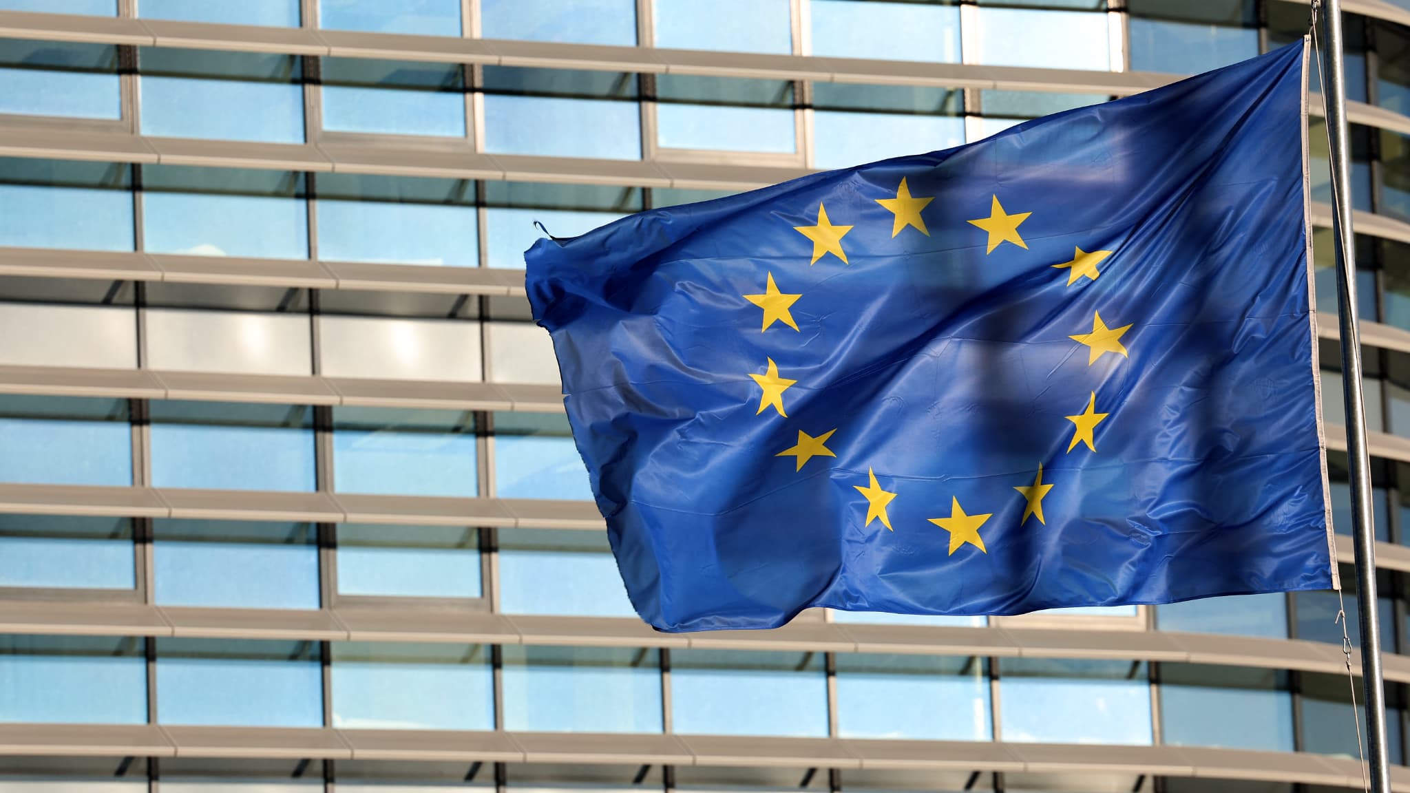 90 milliards pour l’Ukraine : l&rsquo;UE plonge dans une crise économique inédite